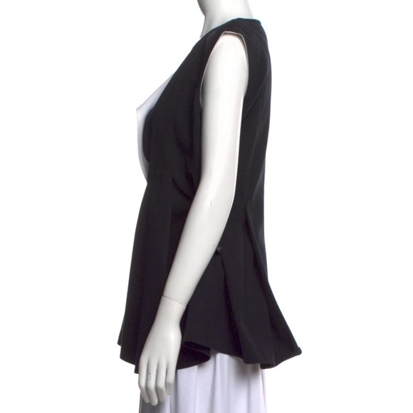 Pre Fall 2017 Peplum Tank with Flap - Picture 4 of 5